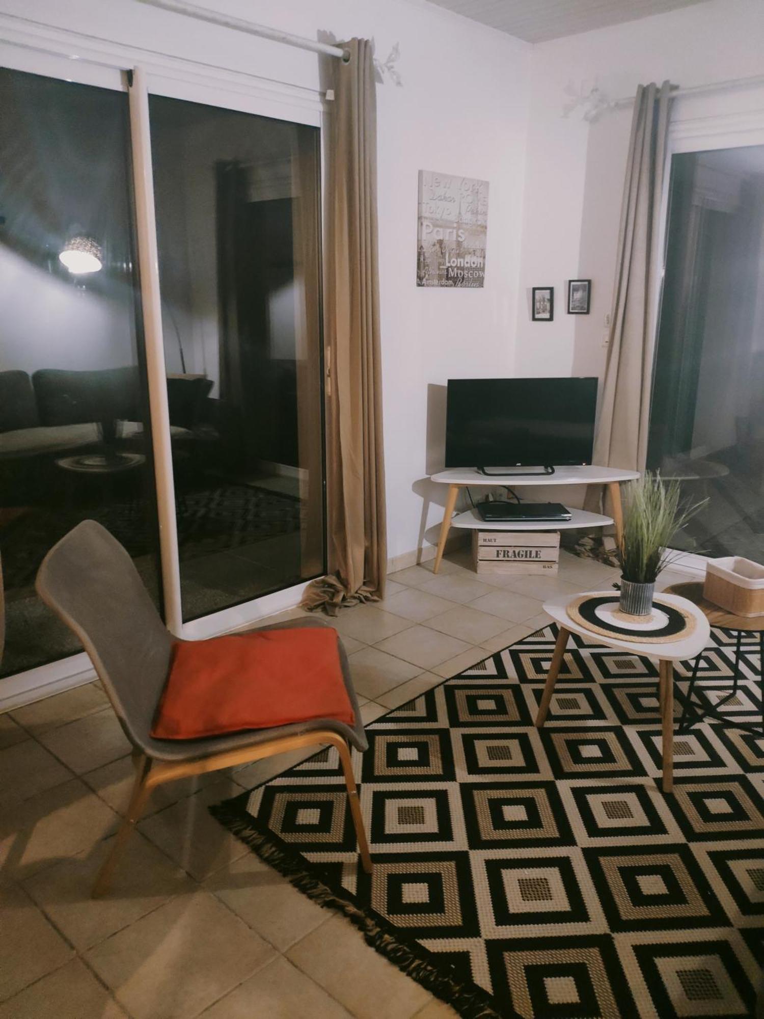 Maison 3 Etoiles Avec Piscine Et Jacuzzi Exterieur Pres De Sarlat Saint-Vincent-le-Paluel Екстериор снимка